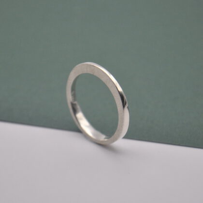 Ring mit verformtem Querschnitt