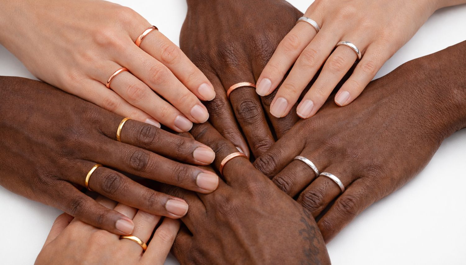 Welche Schmuckfarbe passt zu mir?