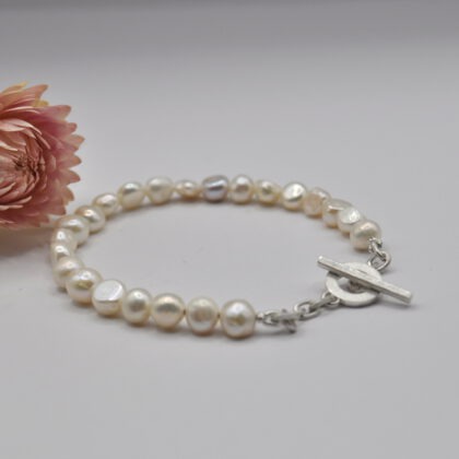 Perlenarmband "Geknebelt"