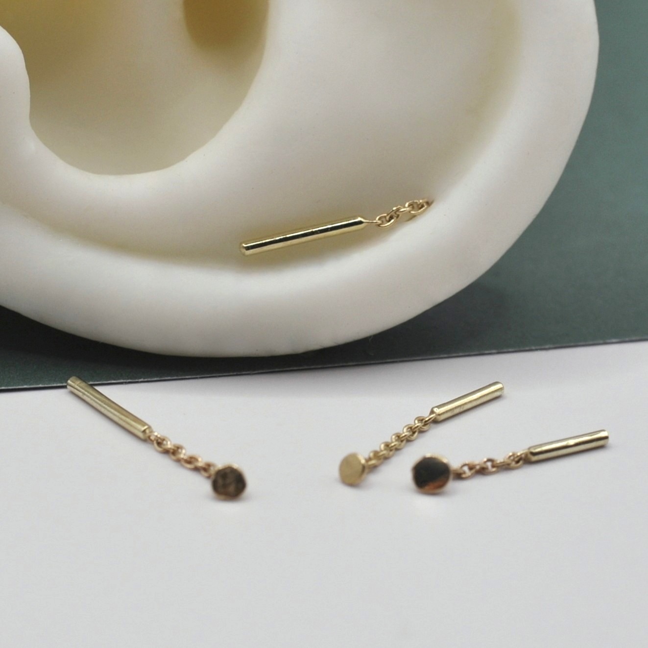 Ohrring Eingefädelt